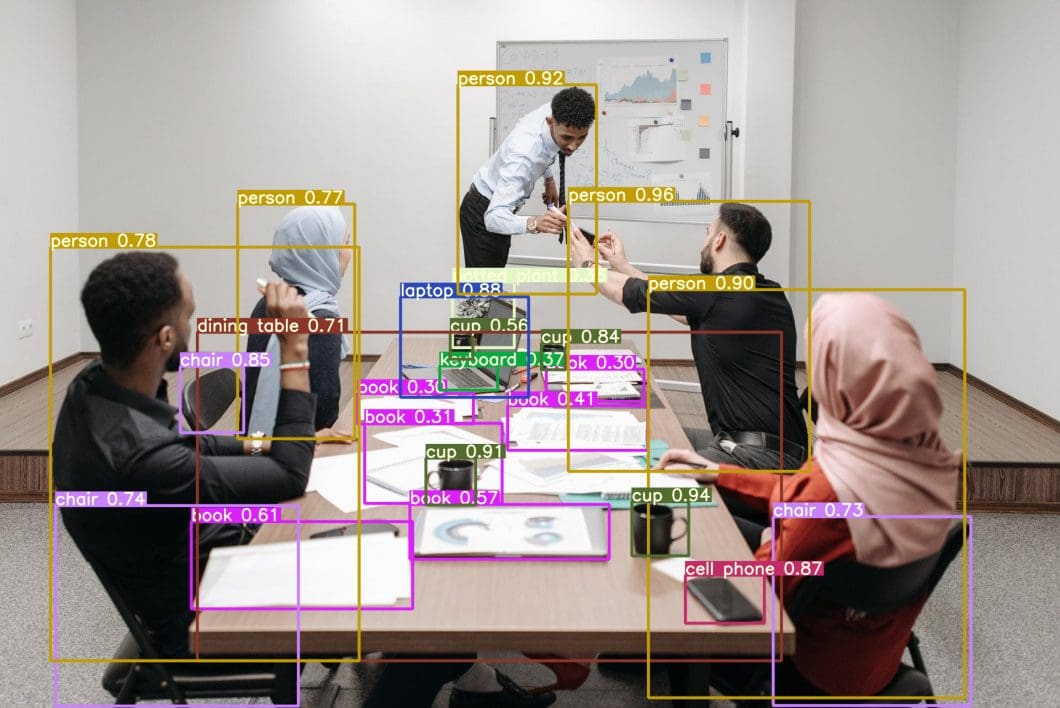 Scene understanding with machine vision