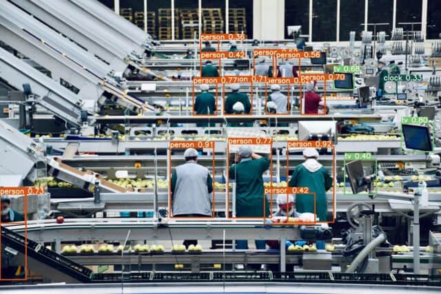 Quality assurance in parcel, package and pallet scanning made easy with computer vision inspection.