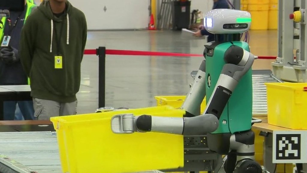 Robotic vision Amazon humanoid robot