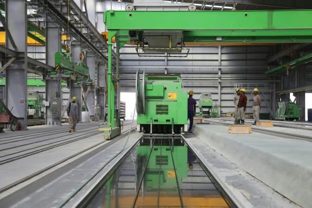 equipment utilization tracking in warehouses