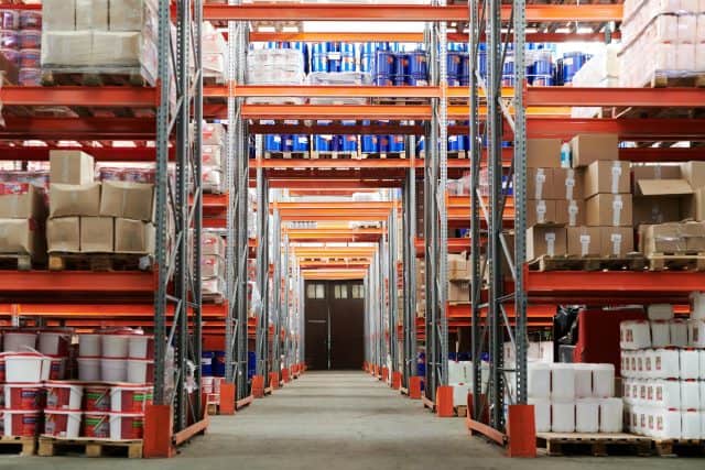 stock tracking in warehouses